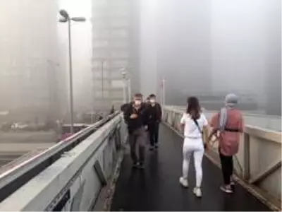 İstanbullular güne sisli bir havayla uyandı İstanbullular güne sisli bir havayla uyandı