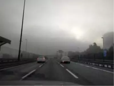 İstanbullular güne sisli bir havayla uyandı İstanbullular güne sisli bir havayla uyandı