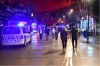 İzmir'de koronavirüs tedbirleri unutuldu, çevre duyarsızlığı şaşırttı İzmir'de koronavirüs tedbirleri unutuldu, çevre duyarsızlığı şaşırttı