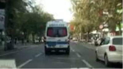 Kadıköy'de korona virüse ambulansla farkındalık Kadıköy'de korona virüse ambulansla farkındalık