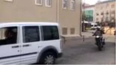 Kadın cinayetinin azmettiricisi olduğu öne sürülen zanlı tutuklandı Kadın cinayetinin azmettiricisi olduğu öne sürülen zanlı tutuklandı