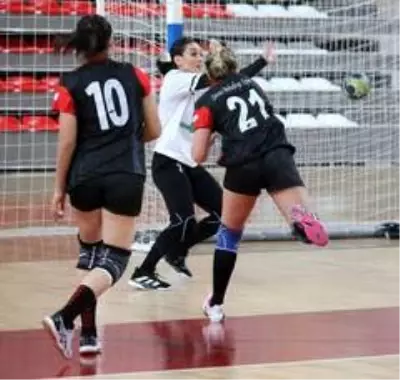 Kadınlar Hentbol Süper Ligi: Sivas Belediyespor: 35 Görele Belediyespor: 45 Kadınlar Hentbol Süper Ligi: Sivas Belediyespor: 35 Görele Belediyespor: 45