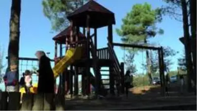 Karlıtepe Mesire Alanı sonbaharda da vatandaşların tercih ettiği yerler arasında oldu Karlıtepe Mesire Alanı sonbaharda da vatandaşların tercih ettiği yerler arasında oldu