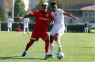 Kayserispor, U19 takımı ile hazırlık maçı yaptı Kayserispor, U19 takımı ile hazırlık maçı yaptı
