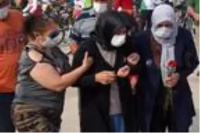 Kazada yaşamını yitiren bisikletli Zeynep'e duygusal anma Kazada yaşamını yitiren bisikletli Zeynep'e duygusal anma