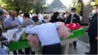 Son dakika haberi... Kazada ölen anne kız gözyaşları arasında toprağa verildi Son dakika haberi... Kazada ölen anne kız gözyaşları arasında toprağa verildi