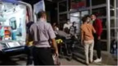 Son dakika! Kilis'te husumetli iki aile arasında silahlı- taşlı- sopalı kavga: 8 yaralı Son dakika! Kilis'te husumetli iki aile arasında silahlı- taşlı- sopalı kavga: 8 yaralı