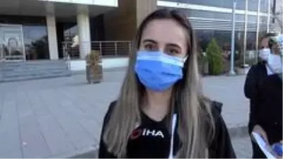 KPSS sınavına geç kalınca içeri alınmadılar KPSS sınavına geç kalınca içeri alınmadılar