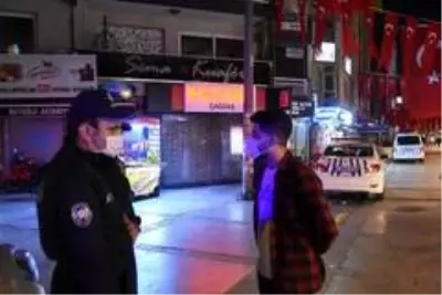 Kordon'da koronaya davetiye çıkartan görüntüler Kordon'da koronaya davetiye çıkartan görüntüler
