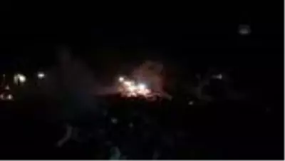 Son dakika haberi! Bolu'da bir köy evinde çıkan ve çevredeki evlere de sıçrayan yangın söndürüldü Son dakika haberi! Bolu'da bir köy evinde çıkan ve çevredeki evlere de sıçrayan yangın söndürüldü