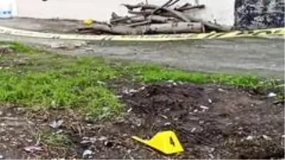 Son dakika haberi | 'Küfürlü konuşmayın' uyarsında silahlar çeklidi: 1 yaralı Son dakika haberi | 'Küfürlü konuşmayın' uyarsında silahlar çeklidi: 1 yaralı