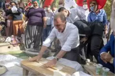Mersin'de 60 üreticiye bin 500 küçükbaş hayvan desteği sağlandı Mersin'de 60 üreticiye bin 500 küçükbaş hayvan desteği sağlandı