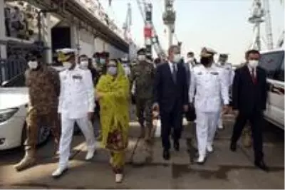 Son dakika: Milli Savunma Bakanı Akar Pakistan'da (2) Son dakika: Milli Savunma Bakanı Akar Pakistan'da (2)