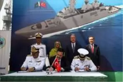 Son dakika: Milli Savunma Bakanı Akar Pakistan'da (2) Son dakika: Milli Savunma Bakanı Akar Pakistan'da (2)