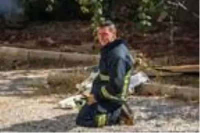 Mobilya atölyesi ve deposu alev alev yandı Mobilya atölyesi ve deposu alev alev yandı