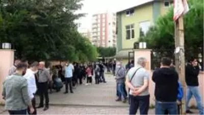 Müşteri tarafından darp edilerek hayatını kaybeden kargocu son yolculuğuna uğurlandı Müşteri tarafından darp edilerek hayatını kaybeden kargocu son yolculuğuna uğurlandı