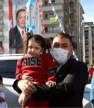 Palandöken'de yenilenen caddeler trafiğe açıldı Palandöken'de yenilenen caddeler trafiğe açıldı