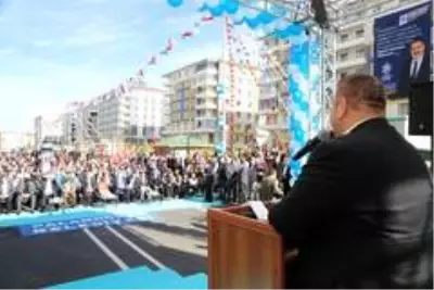 Palandöken'de yenilenen caddeler trafiğe açıldı Palandöken'de yenilenen caddeler trafiğe açıldı
