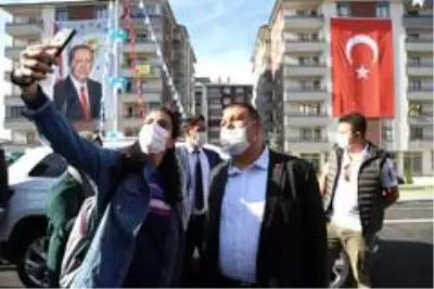 Palandöken'de yenilenen caddeler trafiğe açıldı Palandöken'de yenilenen caddeler trafiğe açıldı