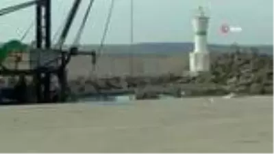 Rumeli Feneri açıklarında balıkçıların ağına mayın takıldı Rumeli Feneri açıklarında balıkçıların ağına mayın takıldı
