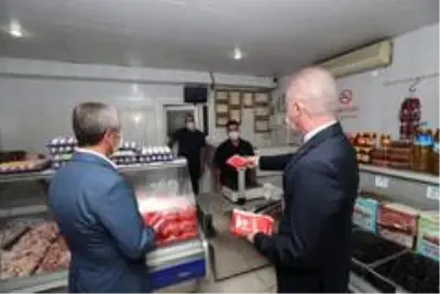 Şahinbey'de maske ve mesafe denetimleri sürüyor Şahinbey'de maske ve mesafe denetimleri sürüyor