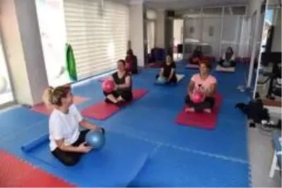 Sosyal mesafeli spora kadınlardan yoğun ilgi Sosyal mesafeli spora kadınlardan yoğun ilgi