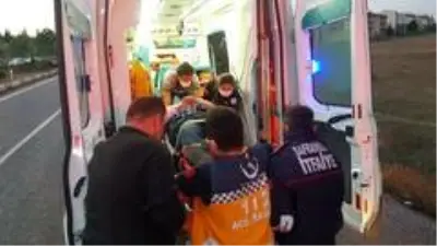 Son dakika haber: Su tankerinin çarptığı otomobilde sıkıştılar Son dakika haber: Su tankerinin çarptığı otomobilde sıkıştılar
