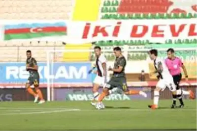 Süper Lig: Aytemiz Alanyaspor: 1 -Fatih Karagümrük: 0 (İlk yarı) Süper Lig: Aytemiz Alanyaspor: 1 -Fatih Karagümrük: 0 (İlk yarı)