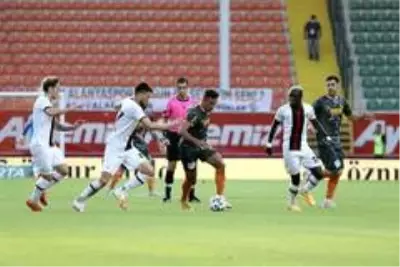 Süper Lig: Aytemiz Alanyaspor: 2 - Fatih Karagümrük: 0 (Maç sonucu) Süper Lig: Aytemiz Alanyaspor: 2 - Fatih Karagümrük: 0 (Maç sonucu)