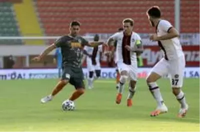 Süper Lig: Aytemiz Alanyaspor: 2 - Fatih Karagümrük: 0 (Maç sonucu) Süper Lig: Aytemiz Alanyaspor: 2 - Fatih Karagümrük: 0 (Maç sonucu)