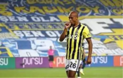 Fenerbahçe, sahasında Trabzonspor'u 3-1 mağlup etti Fenerbahçe, sahasında Trabzonspor'u 3-1 mağlup etti