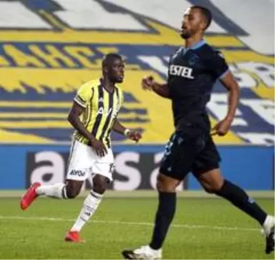 Fenerbahçe, sahasında Trabzonspor'u 3-1 mağlup etti Fenerbahçe, sahasında Trabzonspor'u 3-1 mağlup etti