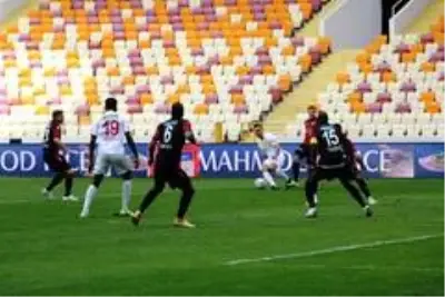 Süper Lig: Yeni Malatyaspor: 2 - Gençlerbirliği: 1 (Maç sonucu)