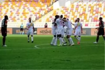 Süper Lig: Yeni Malatyaspor: 2 - Gençlerbirliği: 1 (Maç sonucu)