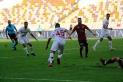 Süper Lig: Yeni Malatyaspor: 2 - Gençlerbirliği: 1 (Maç sonucu)