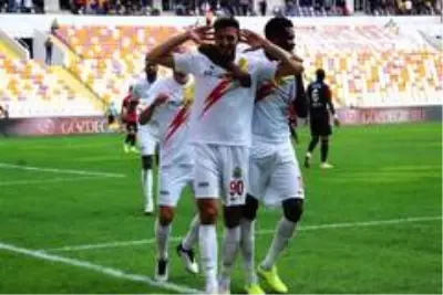 Süper Lig: Yeni Malatyaspor: 2 - Gençlerbirliği: 1 (Maç sonucu)