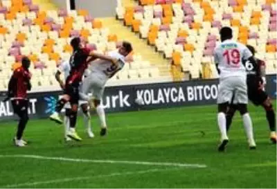 Süper Lig: Yeni Malatyaspor: 2 - Gençlerbirliği: 1 (Maç sonucu)