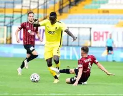 TFF 1. Lig: İstanbulspor: 3 Eskişehirspor: 0 TFF 1. Lig: İstanbulspor: 3 Eskişehirspor: 0