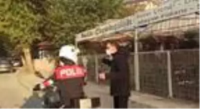 Son dakika... Yunus polisleri geç kalan genci sınava yetiştirdi; o anlar görüntülendi Son dakika... Yunus polisleri geç kalan genci sınava yetiştirdi; o anlar görüntülendi