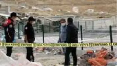 16 yaşındaki çocuğun yerde bulduğu cisim elinde patladı, parmakları parçalandı 16 yaşındaki çocuğun yerde bulduğu cisim elinde patladı, parmakları parçalandı