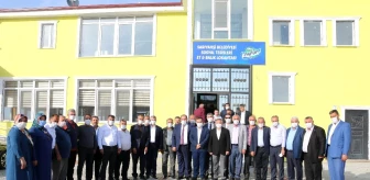 AK Partili ilçe ve belde belediye başkanları Sarıyahşi'de toplandı