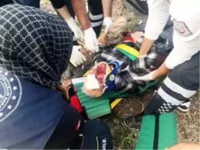 Aksaray'daki sıkışmalı kazada ekipler zamanla yarıştı Aksaray'daki sıkışmalı kazada ekipler zamanla yarıştı