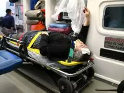 Aksaray'daki sıkışmalı kazada ekipler zamanla yarıştı Aksaray'daki sıkışmalı kazada ekipler zamanla yarıştı