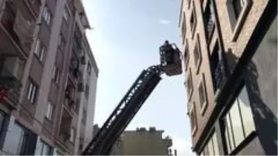Son dakika... Apartman boşluğunda çıkan yangın korkuttu Son dakika... Apartman boşluğunda çıkan yangın korkuttu