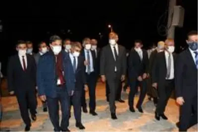 Bakan Ersoy 5 bin 500 yıllık antik kentte incelemelerde bulundu Bakan Ersoy 5 bin 500 yıllık antik kentte incelemelerde bulundu