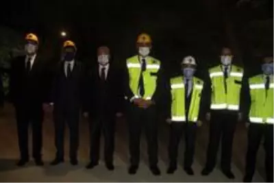Bakan Ersoy 5 bin yıllık Tuz Mağarasını gezdi Bakan Ersoy 5 bin yıllık Tuz Mağarasını gezdi