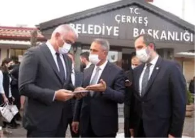 Son dakika: Bakan Ersoy, Çerkeş'te bir dizi ziyaret gerçekleştirdi Son dakika: Bakan Ersoy, Çerkeş'te bir dizi ziyaret gerçekleştirdi