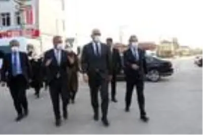 Bakan Ersoy 5 bin yıllık Tuz Mağarasını gezdi Bakan Ersoy 5 bin yıllık Tuz Mağarasını gezdi
