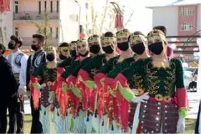 Bakan Kasapoğlu: 'Hakkari, terörden, gözyaşından, kandan beslenenlere 'geçit yok' diyor' Bakan Kasapoğlu: 'Hakkari, terörden, gözyaşından, kandan beslenenlere 'geçit yok' diyor'