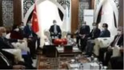 Bakan Kasapoğlu: 'Hakkari; terörden, gözyaşından, kandan beslenenlere 'geçit yok' diyor' Bakan Kasapoğlu: 'Hakkari; terörden, gözyaşından, kandan beslenenlere 'geçit yok' diyor'